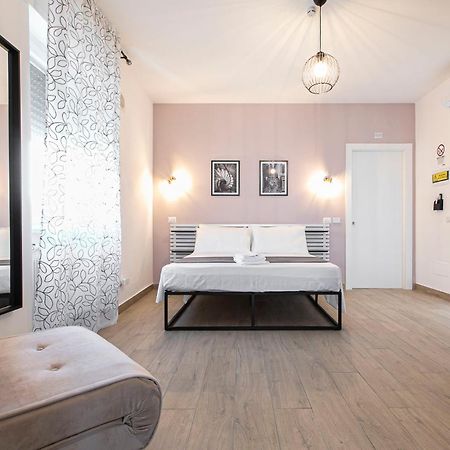 Domina Guest House 피우미치노 외부 사진