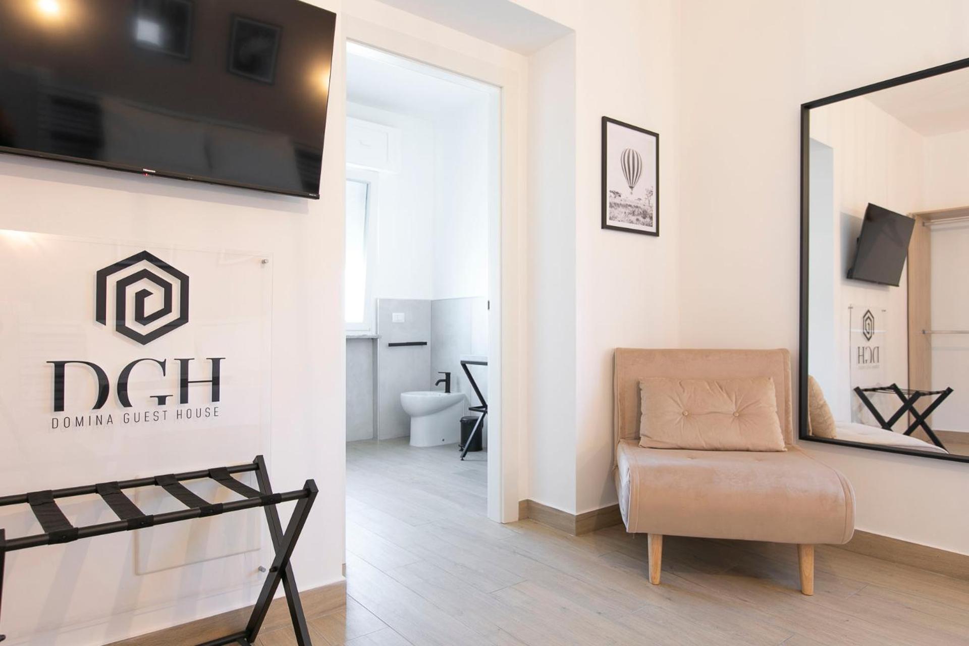 Domina Guest House 피우미치노 외부 사진