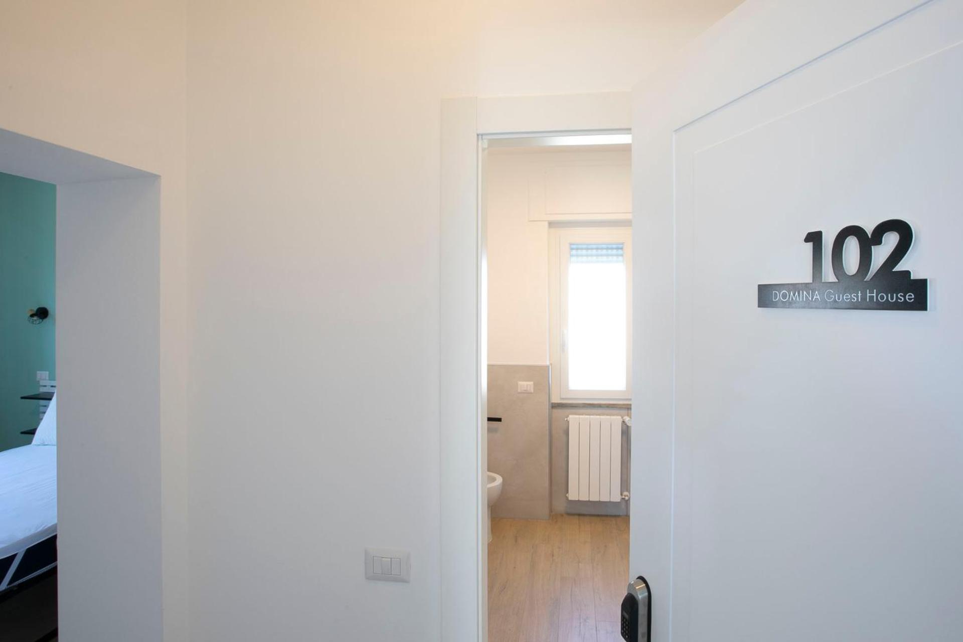 Domina Guest House 피우미치노 외부 사진